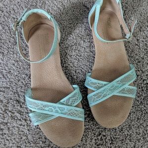 Tom's lace sandal